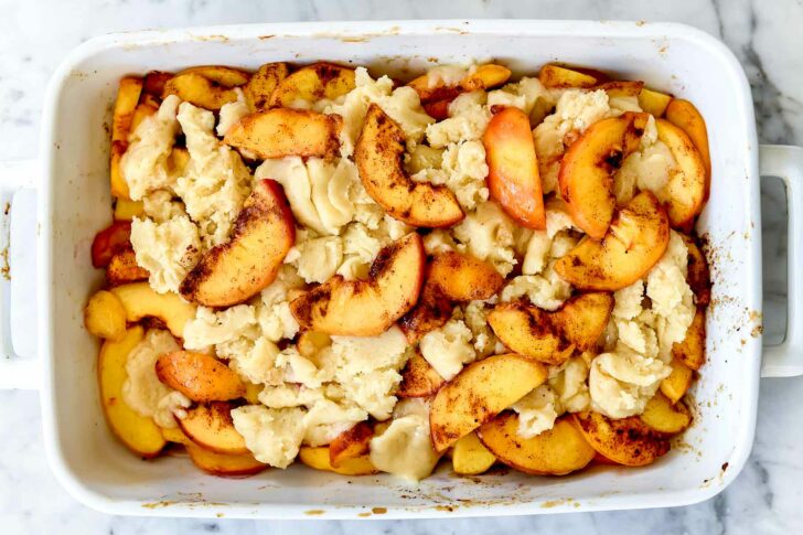 How to Make the Best Peach Cobbler | foodiecrush.com