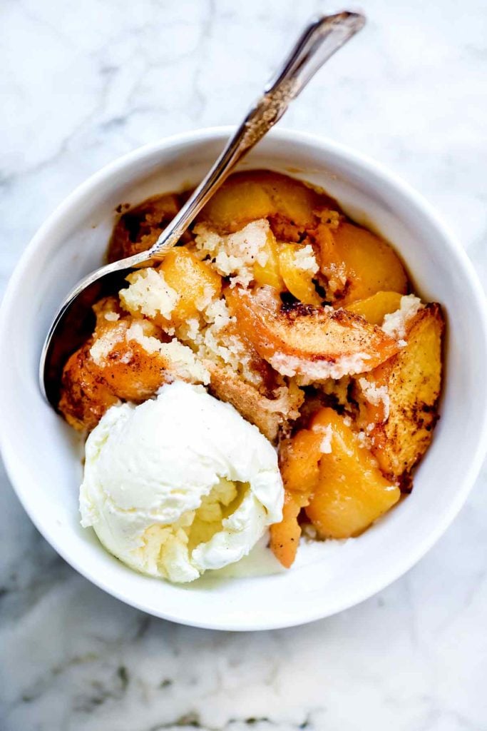 How to Make the Best Peach Cobbler | foodiecrush.com