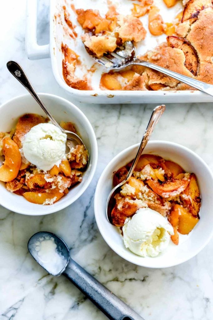 How to Make the Best Peach Cobbler | foodiecrush.com