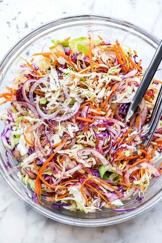 Tangy Vinegar Coleslaw (No Mayo) foodiecrush.com #coleslaw #vinegar #recipes #easy #healthy 